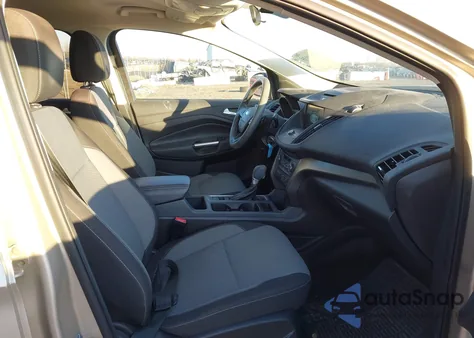 2017 Ford Escape Se z USA, uszkodzony, nr VIN 1FMCU9G92HUE07005